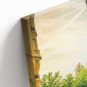 Утро в Париже