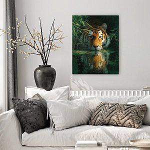 Тигр на охоте