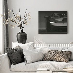 Чёрный автомобиль