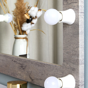 Большое вертикальное зеркало, 70х85 см,  серый шпат